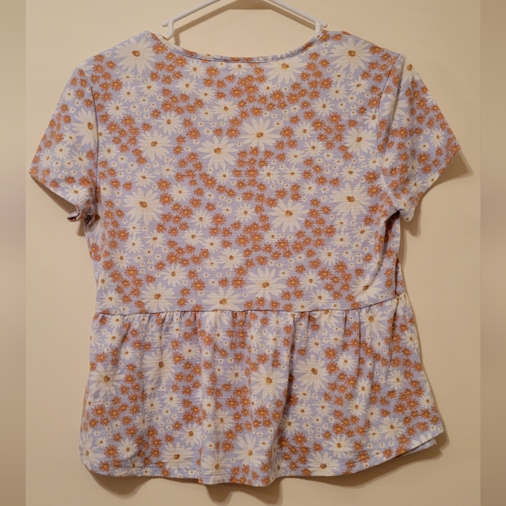 Shirt - Picture 2 of 3